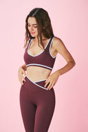 Sleek Outline Flared Pants