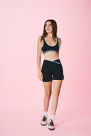 Sleek Outline 6" Shorts