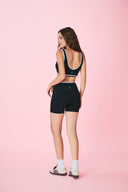 Sleek Outline 6" Shorts
